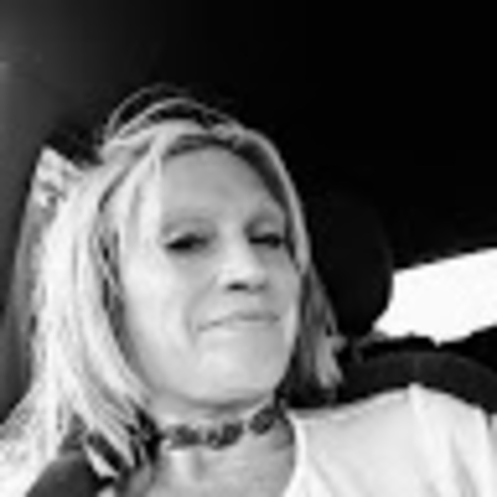 Meet your Posher, Stacy